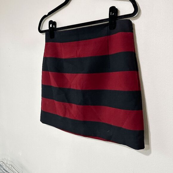 Zara Black and Red Striped Mini Skirt Size Medium - Picture 2 of 10